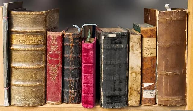 Les 10 objets anciens à connaître pour enrichir votre collection