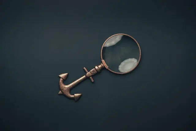 Comment reconnaître un faux objet ancien : Guide pratique