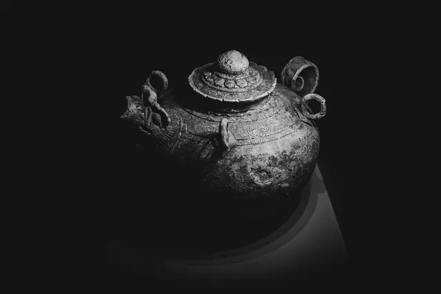 Les mystères des objets anciens : déchiffrer leur histoire