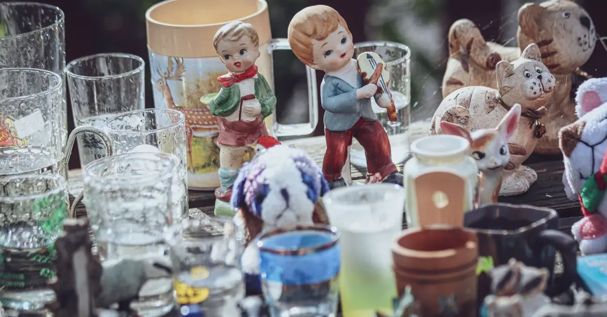 10 astuces pour chiner des objets anciens en vide-greniers