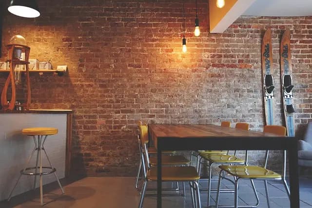Les objets anciens et leur esthétisme : comment les intégrer à votre déco
