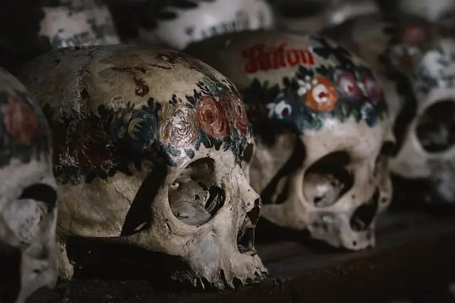 Les mystères des objets anciens : comment les déchiffrer