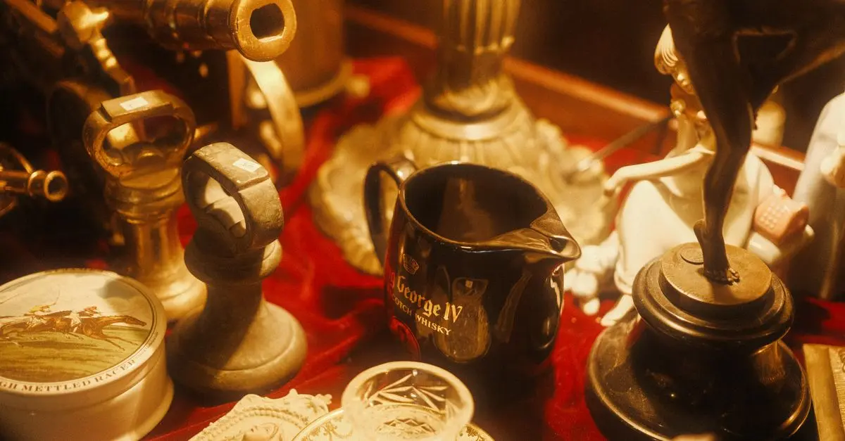 Objets anciens en argent : caractéristiques et entretien
