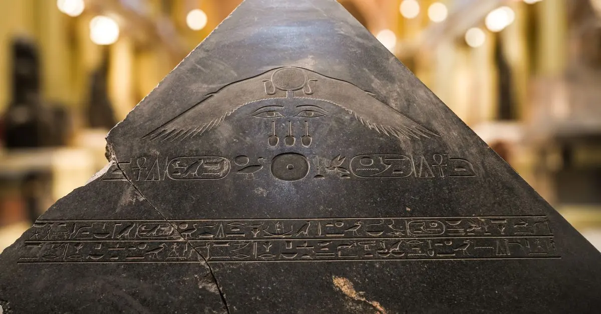 Les objets anciens les plus fascinants et leur histoire