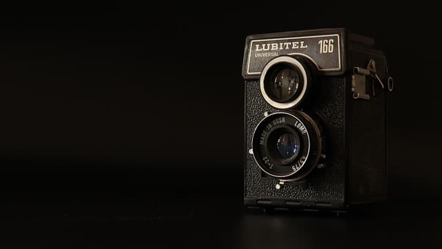 Les objets anciens en cristal : histoire et secrets de conservation