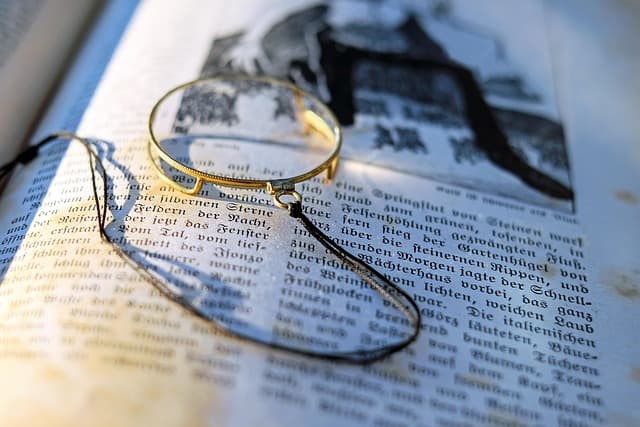 Les démarches pour authentifier un objet ancien avec succès